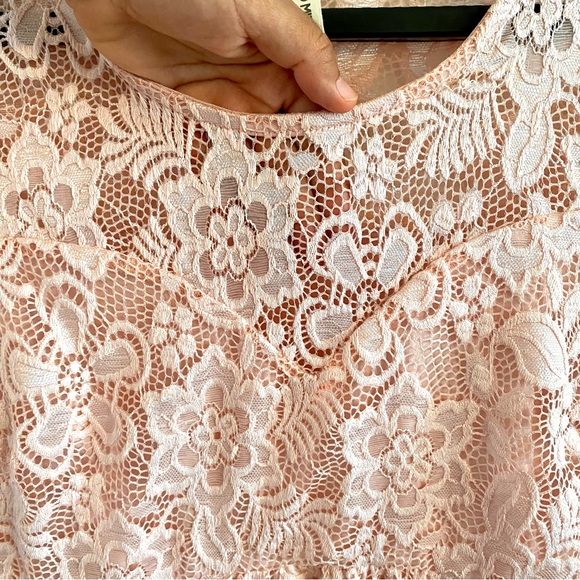 HELLO MIZ Lace Draped Empire Waist Maternity Top, Size Medium - Picture 10 of 14